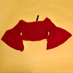 red off shoulder crop top. NEW 💃🏼 Size M